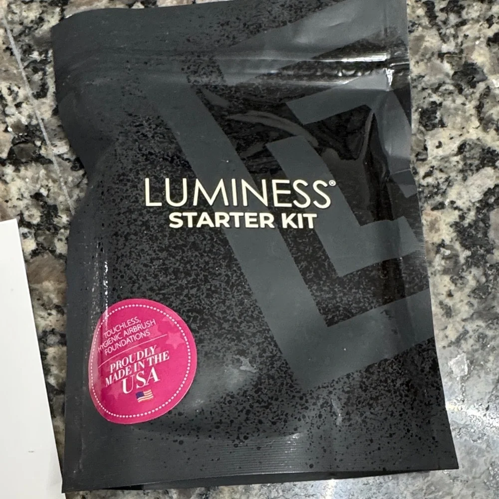 Luminess Breeze 2 airbrush Makeup, Foundation Sample Set bundle NEW